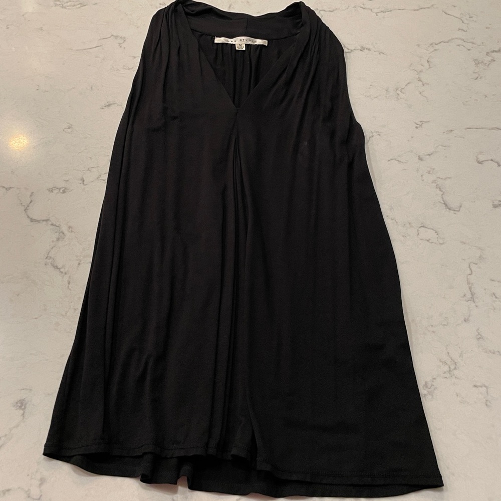 Black Max Studio tank